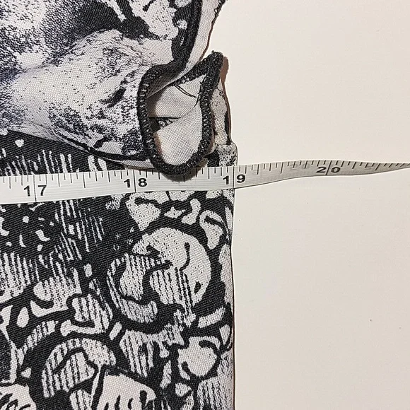 Carol Rose Black and White Blouse (M) - Picture 10 of 12